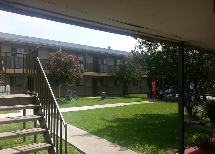 Executive & Suites 2* Killeen