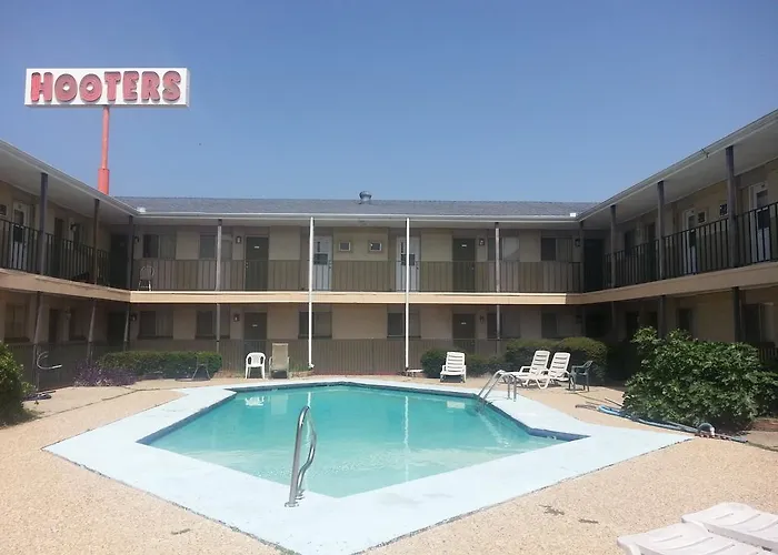 Executive & Suites 2*